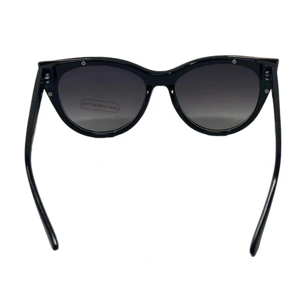 🌺 Boutique Black Cat Eye Classic Plastic UV Protective Sunglasses NWOT